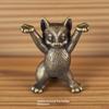 1 Pièce Figurines Animales en Laiton Métal Statue de Chat Kung Fu Dessin Animé Cuivre Antique Ornements de Bureau Miniatures Décoration de Maison