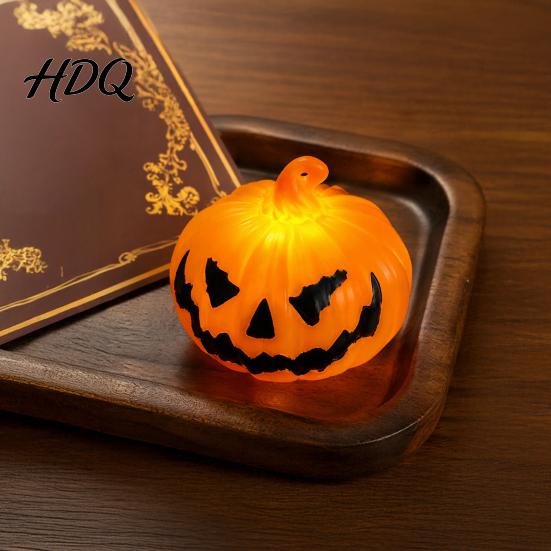 Warm Yellow Night Lamp Halloween Pumpkin Light Decorative LED Ghost Lantern Lighted Face Figurine Compact Holiday Accessory for Home Party