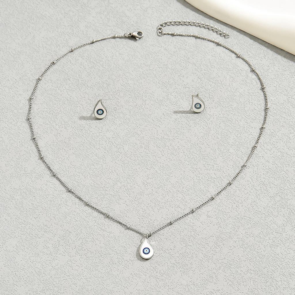 Simple and stylish commuter style earrings, necklace set, devil's eye niche design earrings, long collarbone chain.