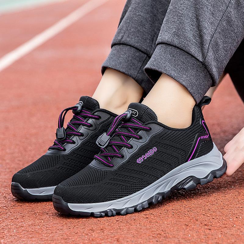 Popular elderly shoes spring and summer breathable fly-woven mesh soft sole in the elderly walking shoes men's and women's sports parents shoes