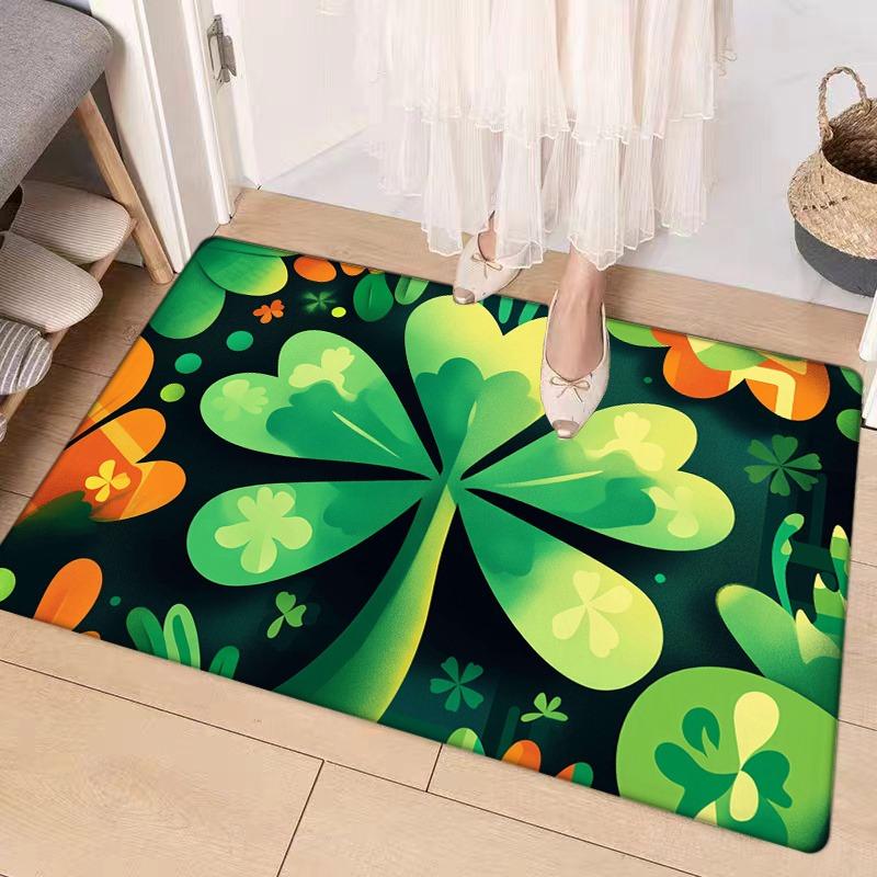 Open, four-leaf clover pattern soft, warm and non-slip floor mat