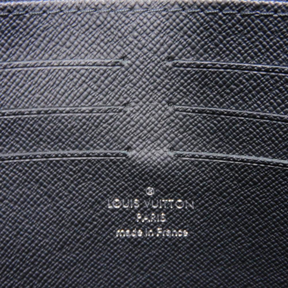 Used 12564 Voyage MM Pochette M81326 7931 LV logo black business bag with RFID IC chip epi noir men's from Japan