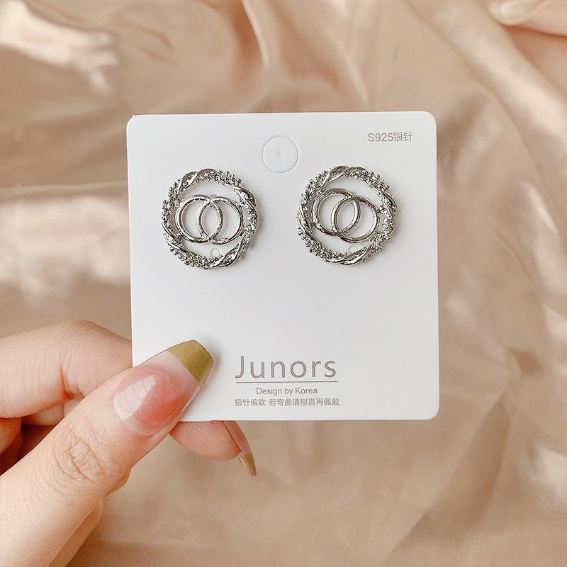 

Изысканные женские серьги в корейском стиле с геометрическим рисунком двойной буквы C, простым и минималистичным дизайном, с серебряными иглами S925 серебряный