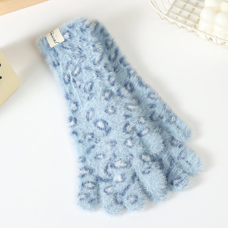 Winter fashion cycling anti-cold dew finger warm gloves can be female leopard print thickened knitted finger wool gloves