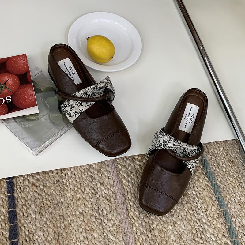 

Летние женские мюли с закрытым носком, шлепанцы, модные туфли на танкетке, элегантные туфли-лодочки для платья 35 коричневый