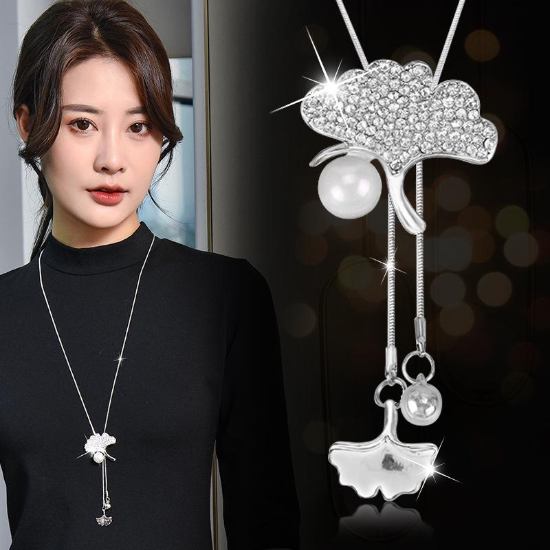 

Korean Ginkgo Leaf Long Pearl Necklace Pendant for Autumn/Winter