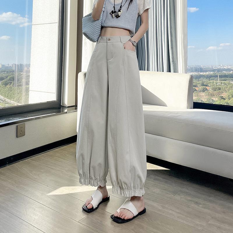 

Spring 2026 Petite High-Waisted Floral Culottes for Women - Slimming, Casual, Cropped Lantern Pants S бежевий