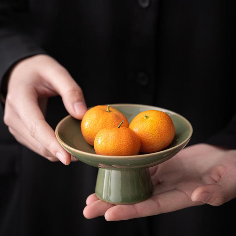 Ceramic High-Footed Snack and Dessert Plate