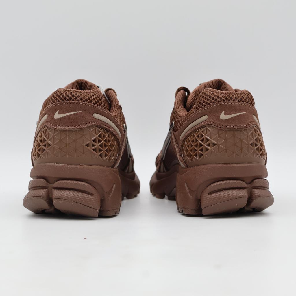 HQ0458-201 Nike Zoom Vomero 5 Fauna Brown Velvet Brown Mink Brown