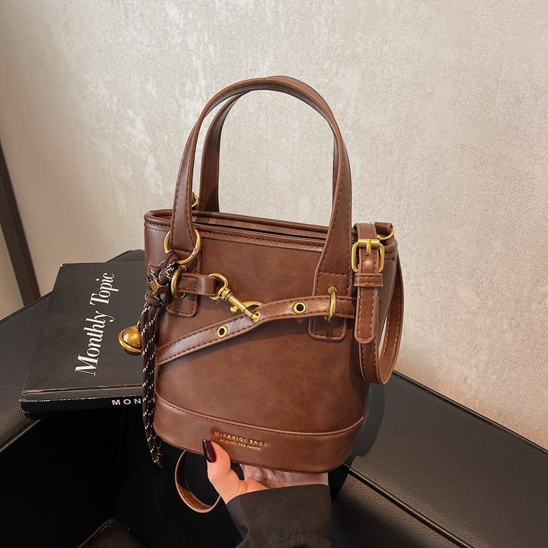 Handbag Women's New Versatile Commuter Shoulder Crossbody Bag