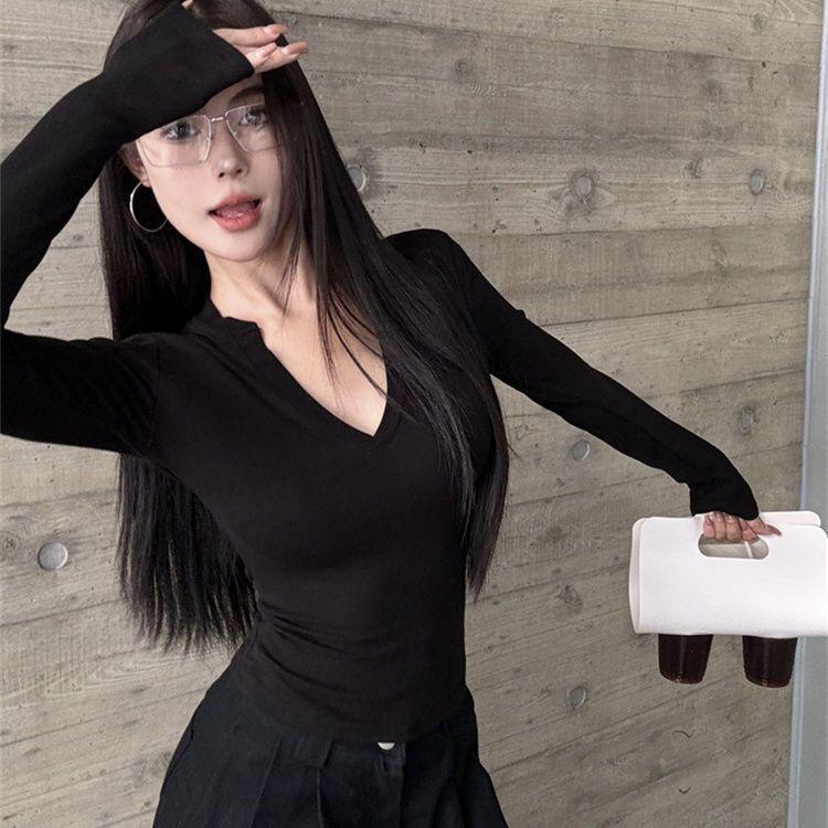 Pure Desire Spicy Girl V-neck White Long Sleeve Slim Fit Top: Women's Early Autumn Versatile Base Layer