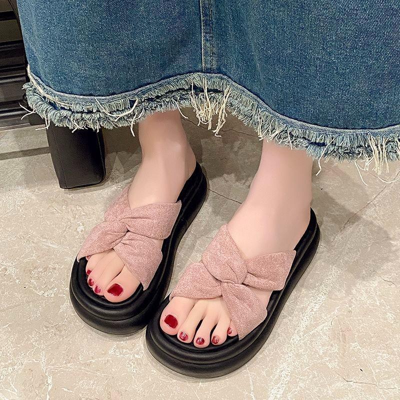 Thick-soled Cool Slippers for Women's Summer Wear 2025 New Models with Skirts, Seaside Beach Sandals, Non-slip for Pregnant Women