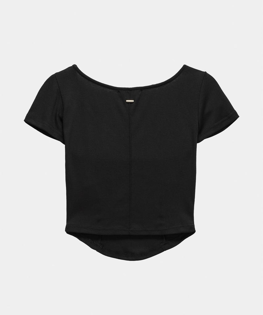 ETRE AU SOMMET Layered Buckle Line Top (Black)