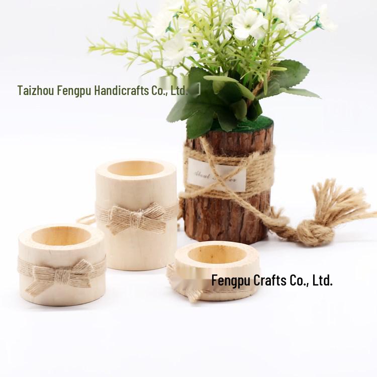 Modern Simple Cylindrical Wooden Candle Holder for Festive Decor