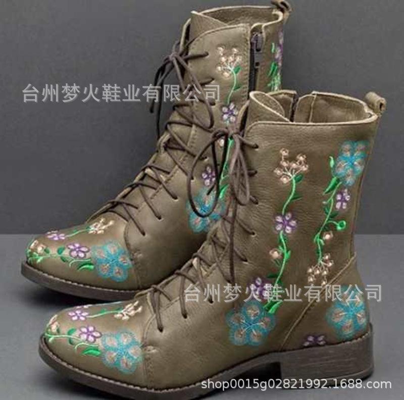 Retro Women's Boots Winter New Round Head Thick Heel Lace-up Embroidered Short Boots Women's Shoes