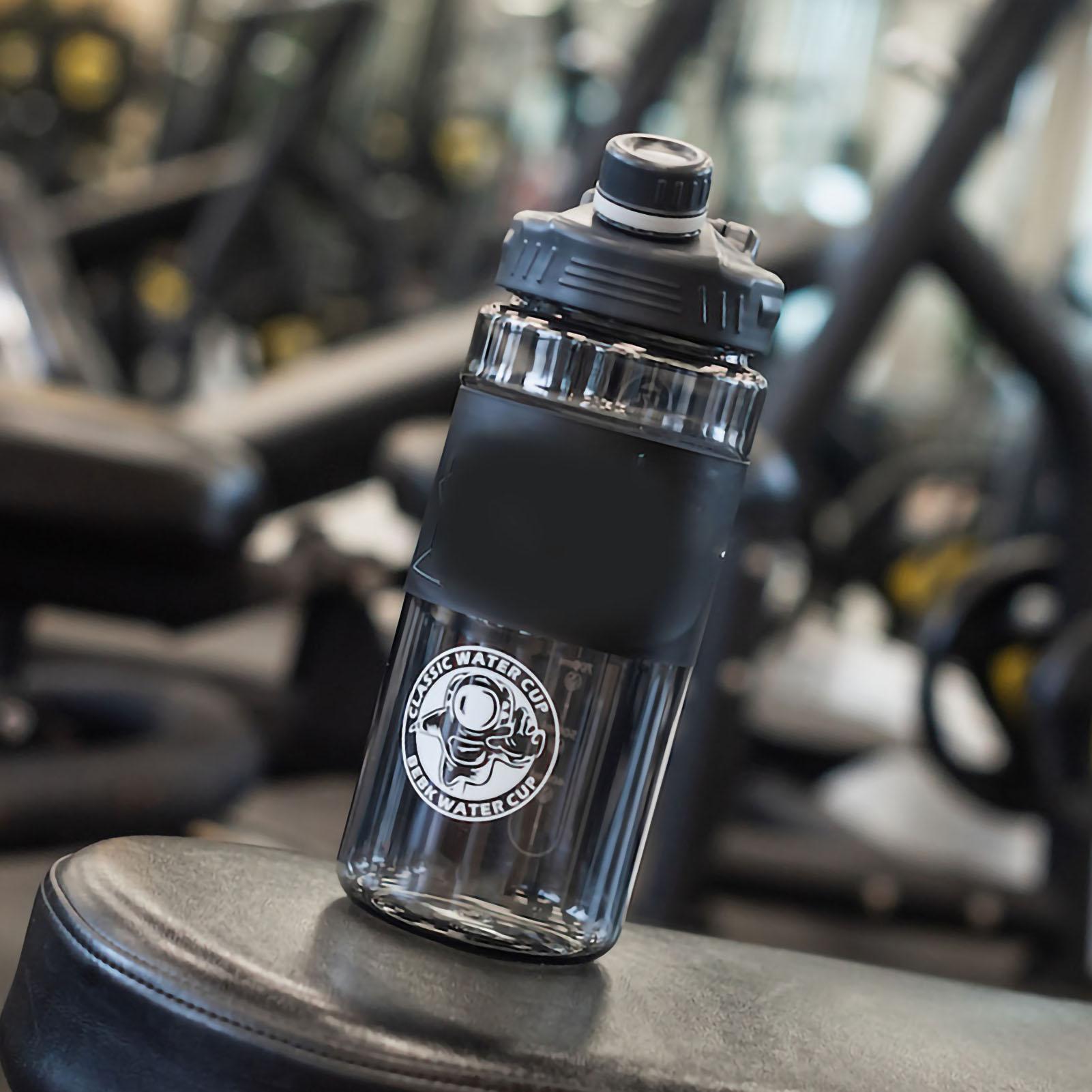 

Пластиковая бутылка для воды большой емкости, космическая бутылка, спортивная фляга со шнурком для мужчин и женщин, зеленая 1700 мл 1700ml чёрный