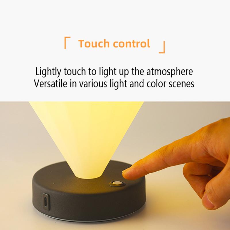 Creative Antique Hot Air Balloon Table Lamp USB Charging Wireless Night Light for Girls Bedroom Bedside Decoration Table Lamp