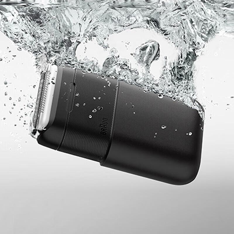 Braun X-Series Compact Electric Shaver CN plug (adapter included)