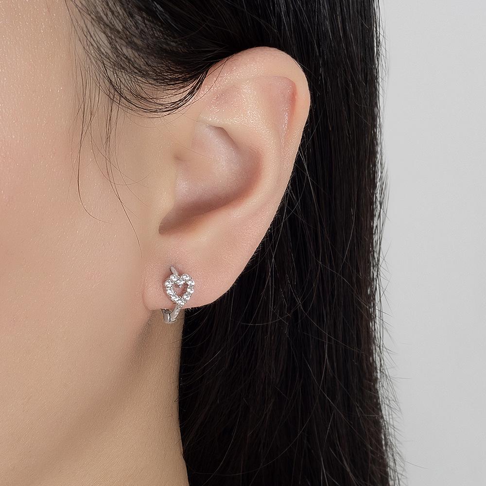 Chic Heart Earrings - Sweet, Cute, Hollow Design for Best Friends