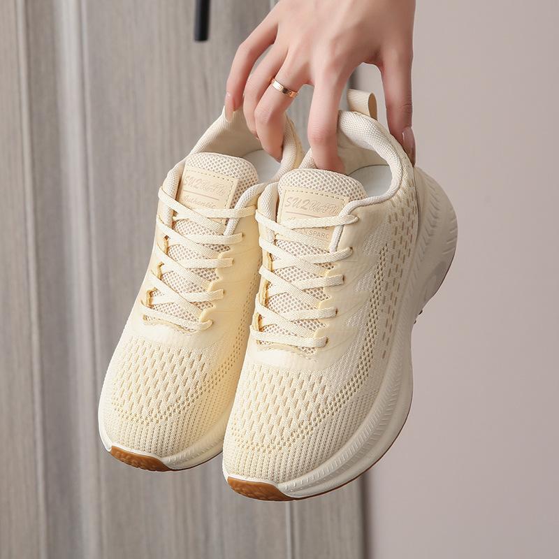 Is the New Fly-woven Women's Shoes Spring Student Sports Running Shoes Casual Shoes Thick-soled Heightening Shoes