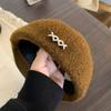 Black beret women's autumn and winter versatile woolen warm face small hat big head circumference bud painter hat