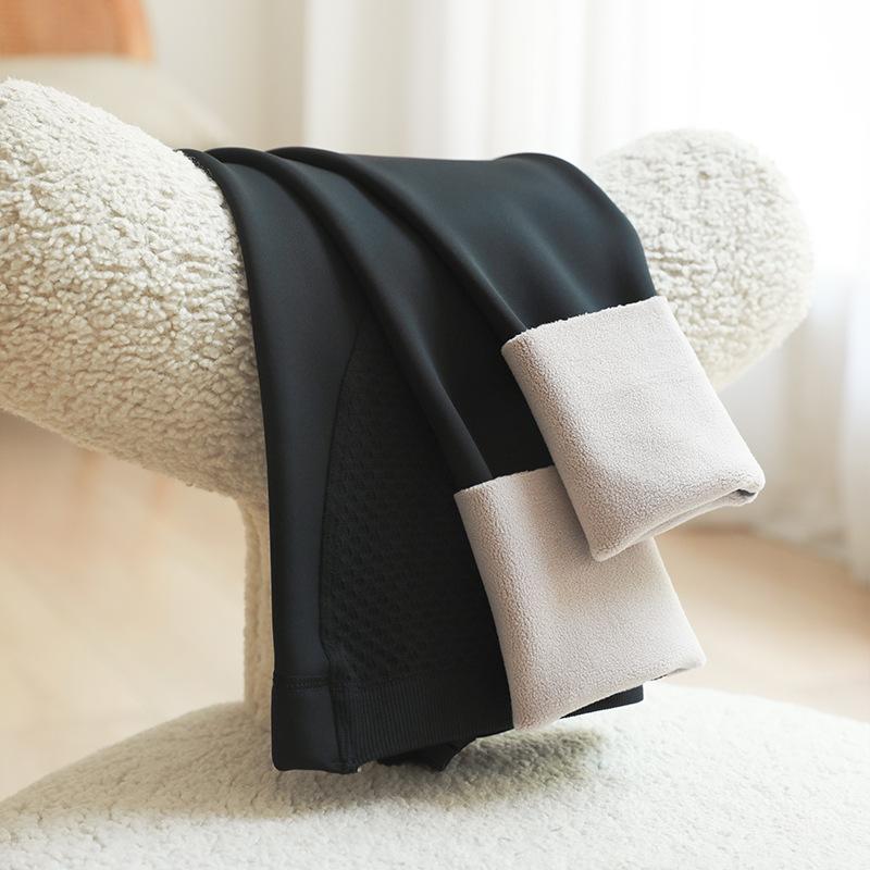 

Maternity leggings outer wear thickened and thin maternity pants maternity pants leggings nine-point pants belly support maternity pants velvet M чёрный