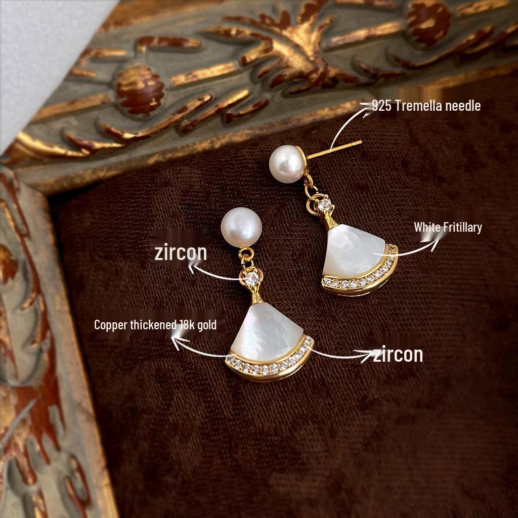 5A Grade Freshwater Pearl Fan-Shaped Mother-of-Pearl Earrings in 18k Gold