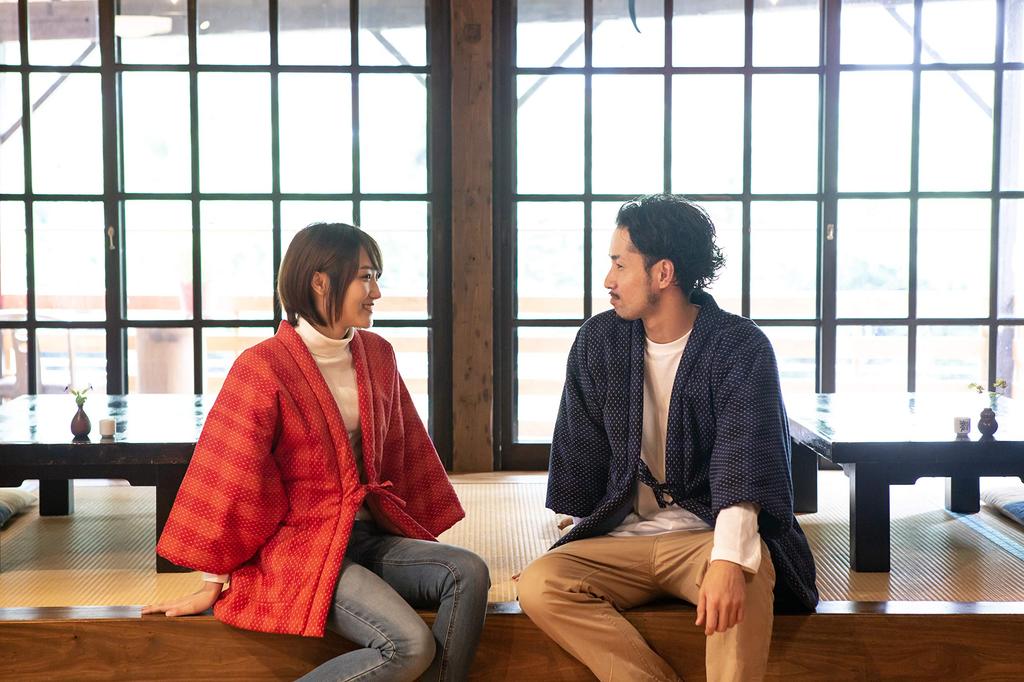 Watanosato Cotton-Filled Kurume Hanten (Women's Handkerchief), Made in Japan, Kurume Weave, Red Plaid (Red)