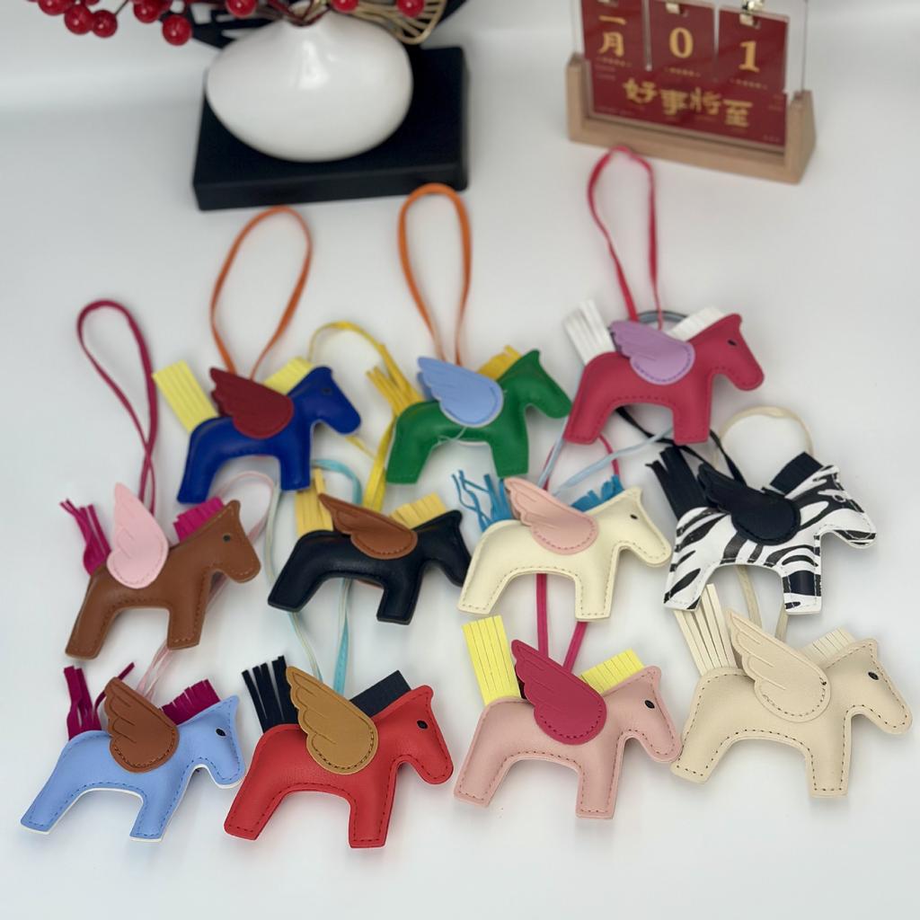 Little Pegasus pendant pu leather platinum bag Kelly bag pendant keychain bag pendant gift schoolbag Pony pendant
