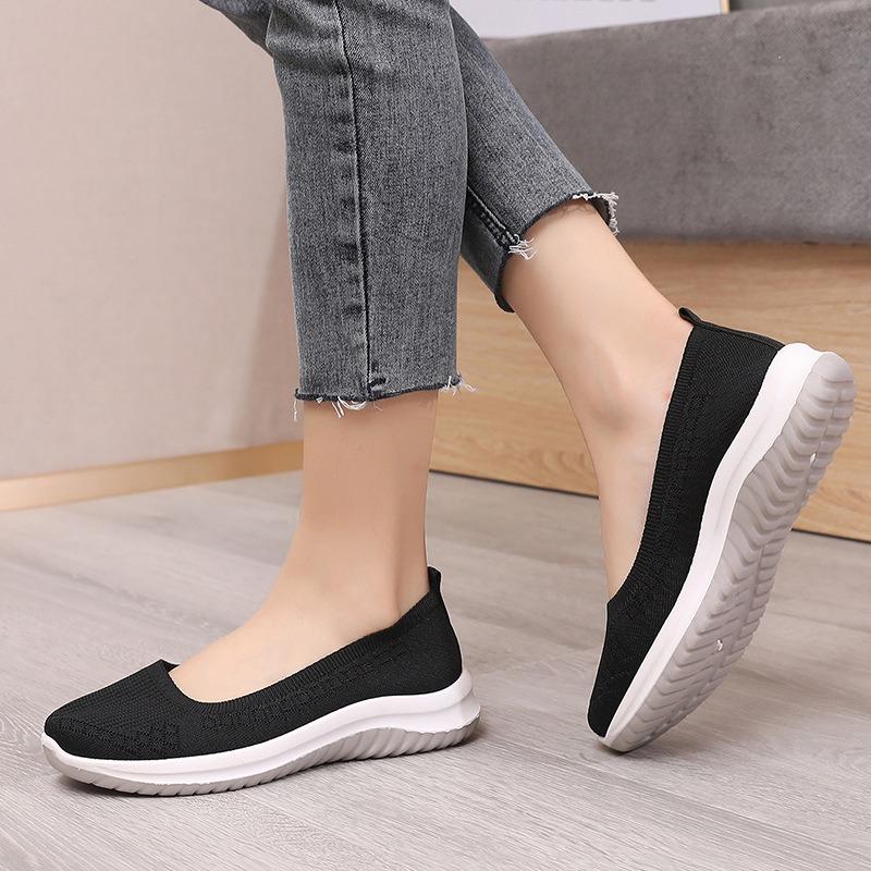 Shallow mouth mother shoes women's new one-pedal flat shoes medium and old non-slip soft-soled walking shoes single shoes