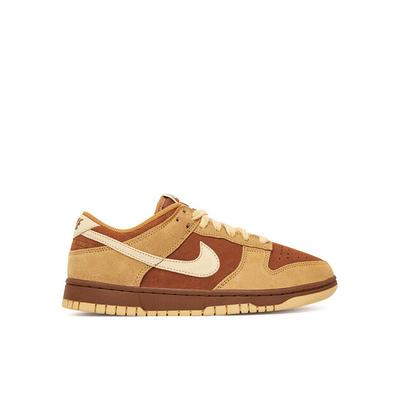 Dunk Low Sneaker