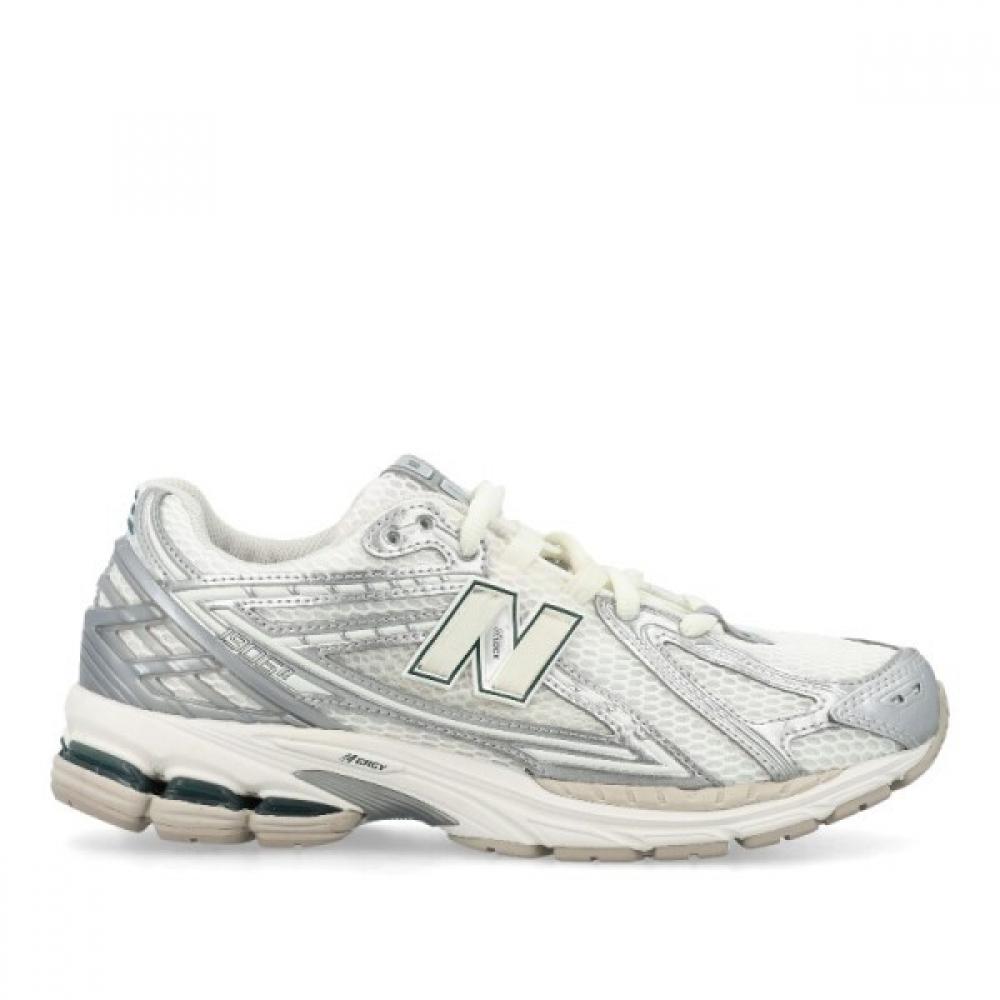 

New BalaNce SNeakers M1906ree N US10