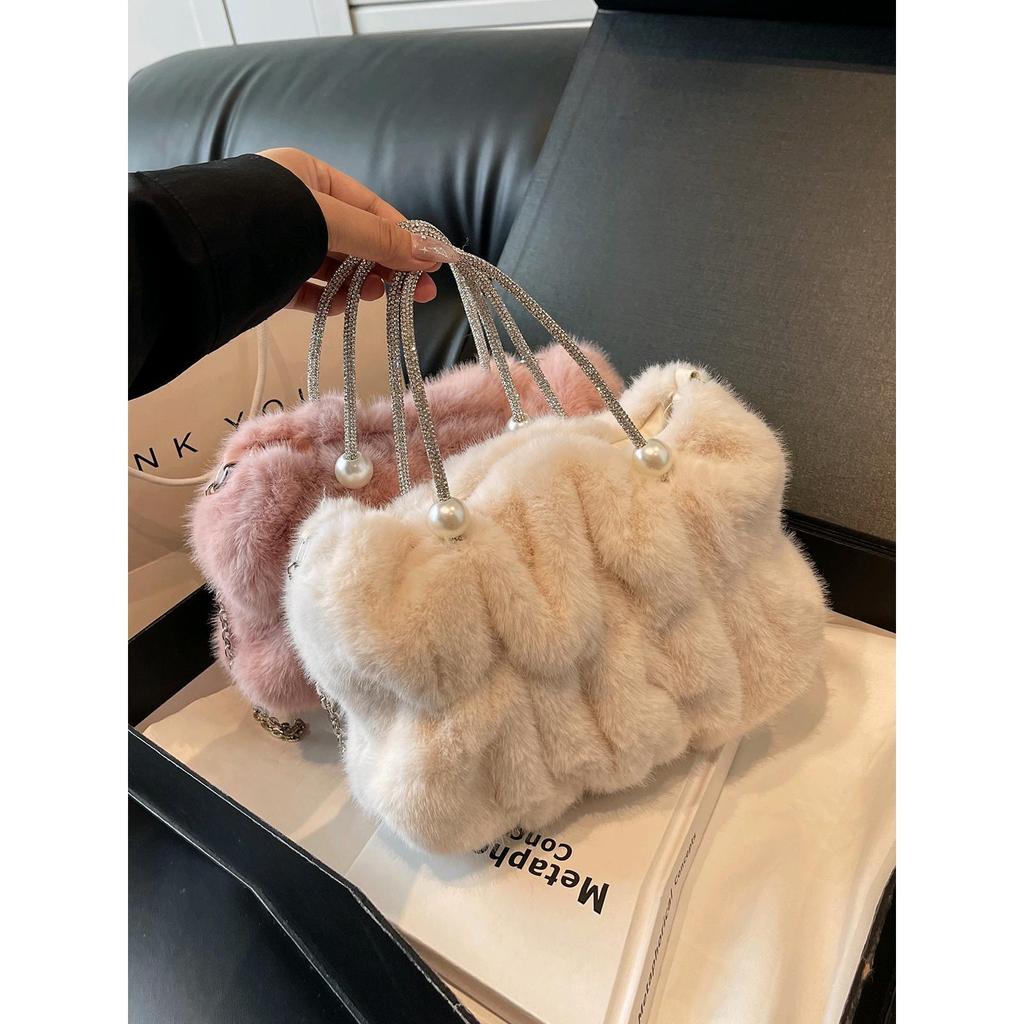 Futrzane torby jesienno-zimowe