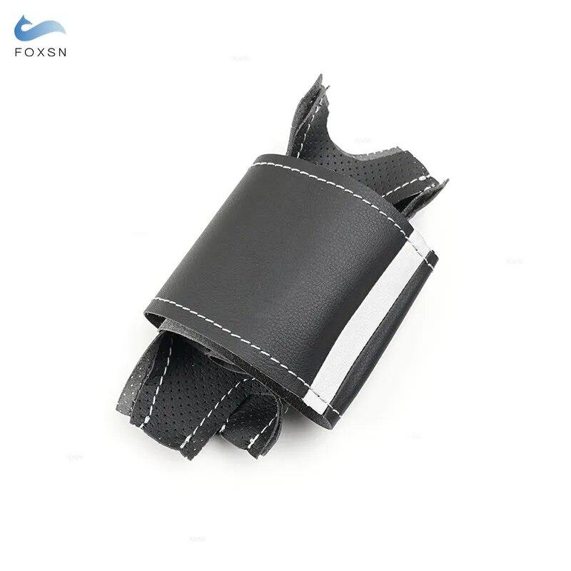 Pro BMW 1 3 řady E82 E87 120i 130i E90 320i 2008-2013 X1 E84 2011 Potah volantu z perforované kůže