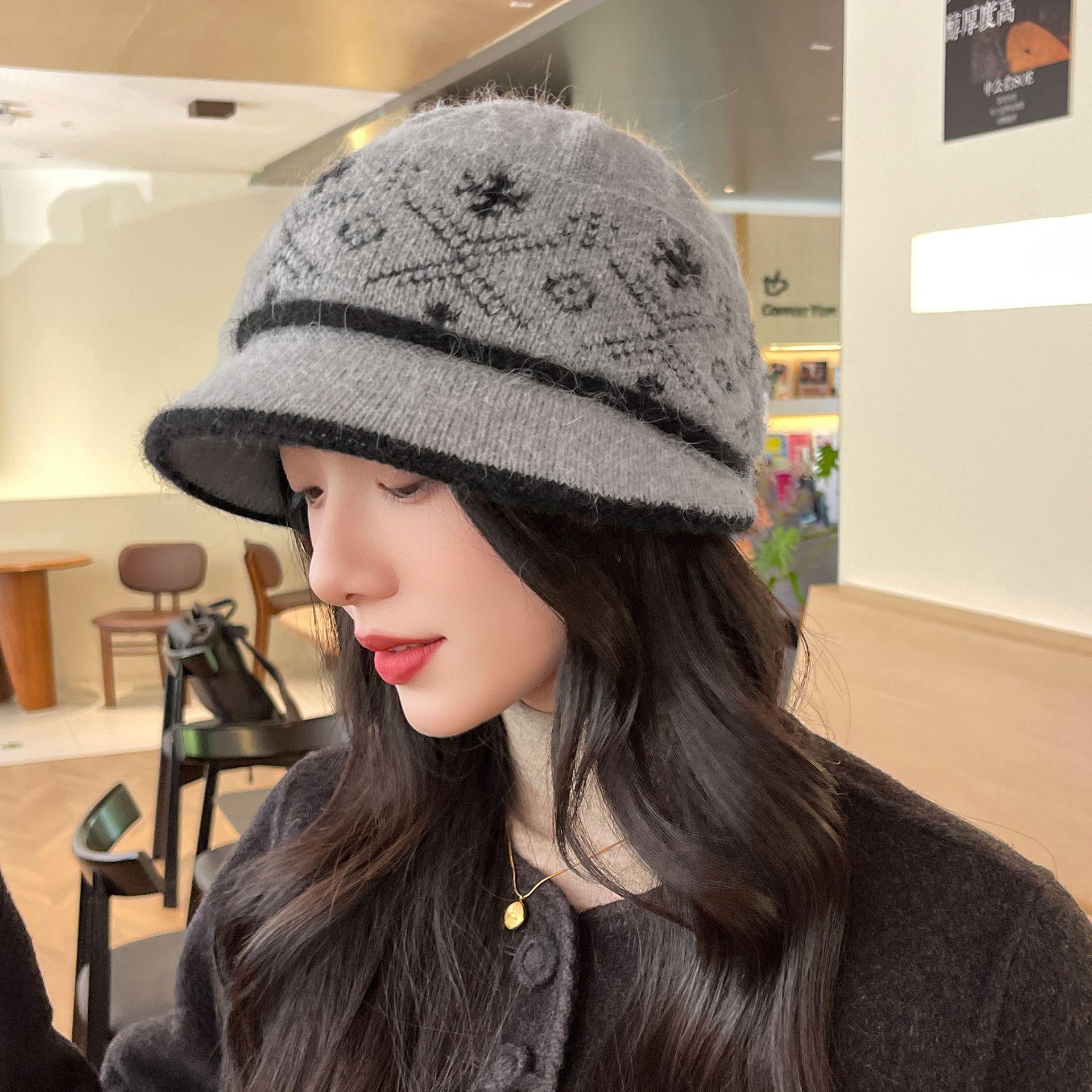 

Elderly Women s Hat Autumn Winter Plush Lining Knitted Hat, Warm Mother Grandma Bucket Hat Wholesale One size серый