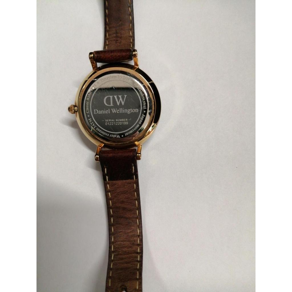 Used DANIEL WELLINGTON B28RW21 quartz watch