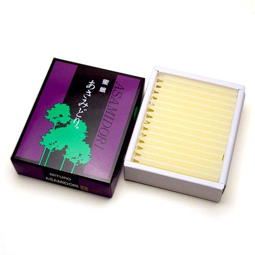 Beeswax Asamidori No. 2 Silver Seal (10cm long x 0.9cm diameter) Burn time: Approximately 95 minutes Beeswax candle (Torii candle)