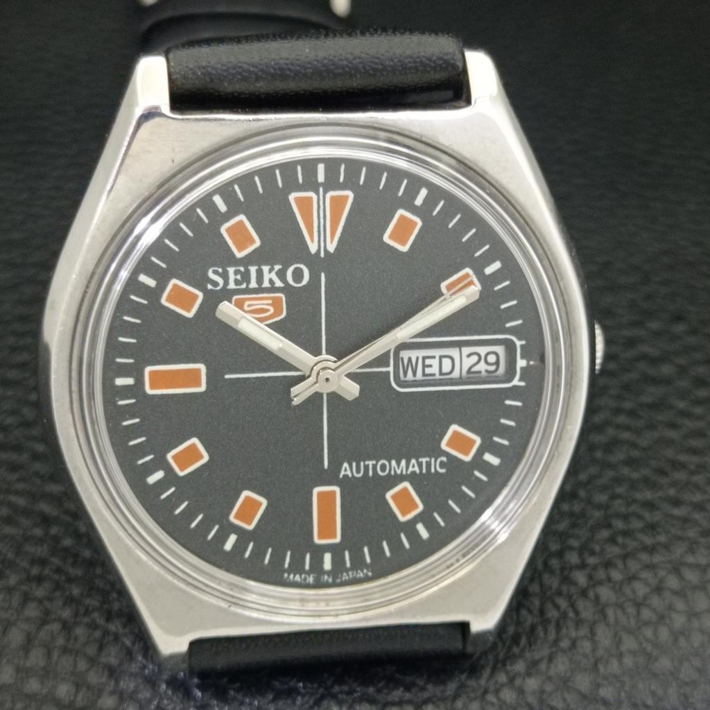 JAPAN 6319A VINTAGE SEIKO 5 AUTOMATIC MENS BLACK COLOR DIAL WATCH A702708-1 R210-a702708