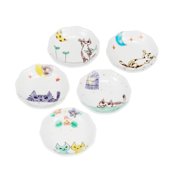 

Kutani ware Iwataya Kutani ware Set of plates (3.2 size) featuring cats by Kinuyo Okada K8-102