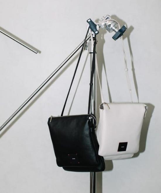 Vuure Shoulder Bag B-24094 Women's Black