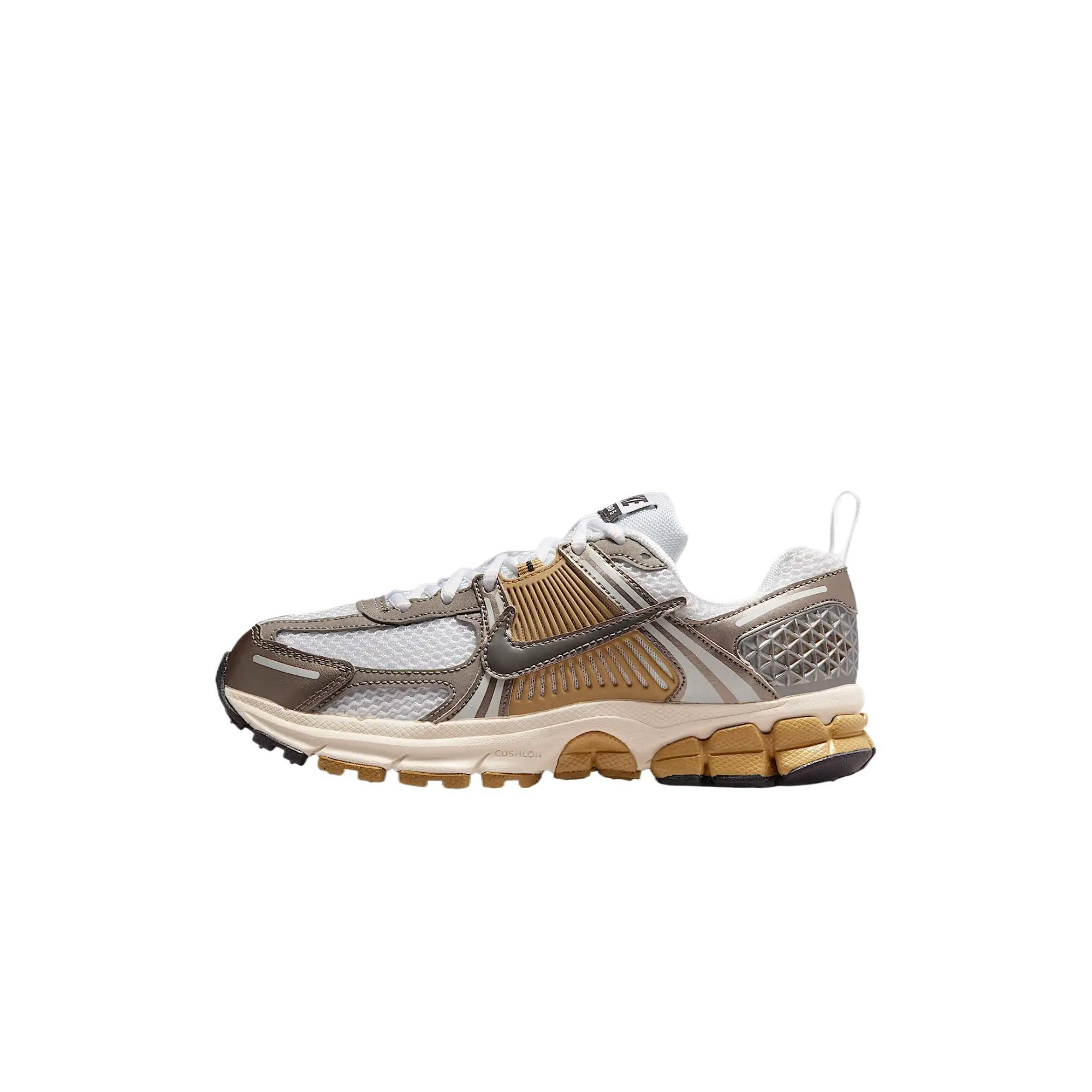 (GS) Nike Air Zoom Vomero 5 Metallic Pewter Parachute Beige Kids HF6998-004 EU 40