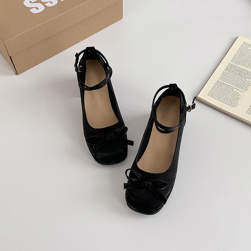 Shallow thick heel single shoes Mary Jane shoes women's 2025 spring new fairy style small man height increase French bow