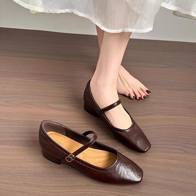 Fashion Low-heeled retro one-line buckle square-toed soft-soled chunk-heeled women's shoes 2025 new style shallow-mouthed single shoes