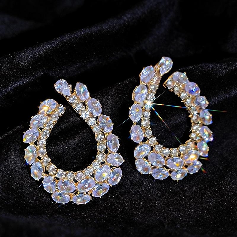Silver Needle Luxury Zirconia Water Drop Geometric Stud Earrings - Elegant High-end Fashion Accessories