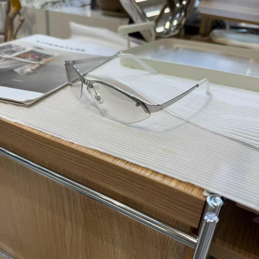 

Cat Eye Shape Designer Sunglasses Woman Fashion Style Rimless Men Sun Glasses Women S Sun Glass