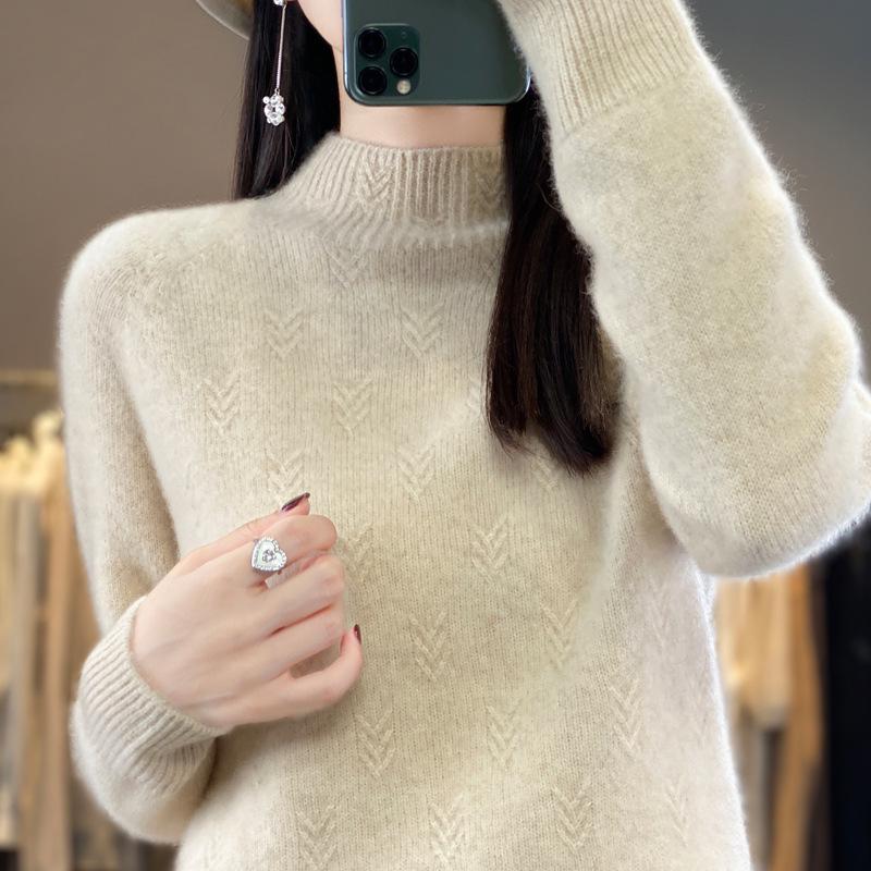 Autumn/Winter Thick Wool Pullover: Half-High Neck, 7-Gauge, Long Sleeve Knit Base Layer Sweater.