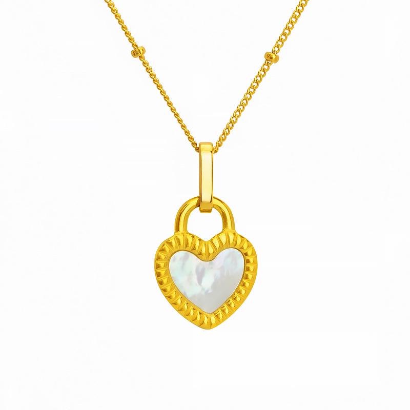 Double-Sided Black Peach Heart Necklace - Women's Niche Design, Light Luxury, 2022 Titanium Steel, Black & White Clavicle Chain.