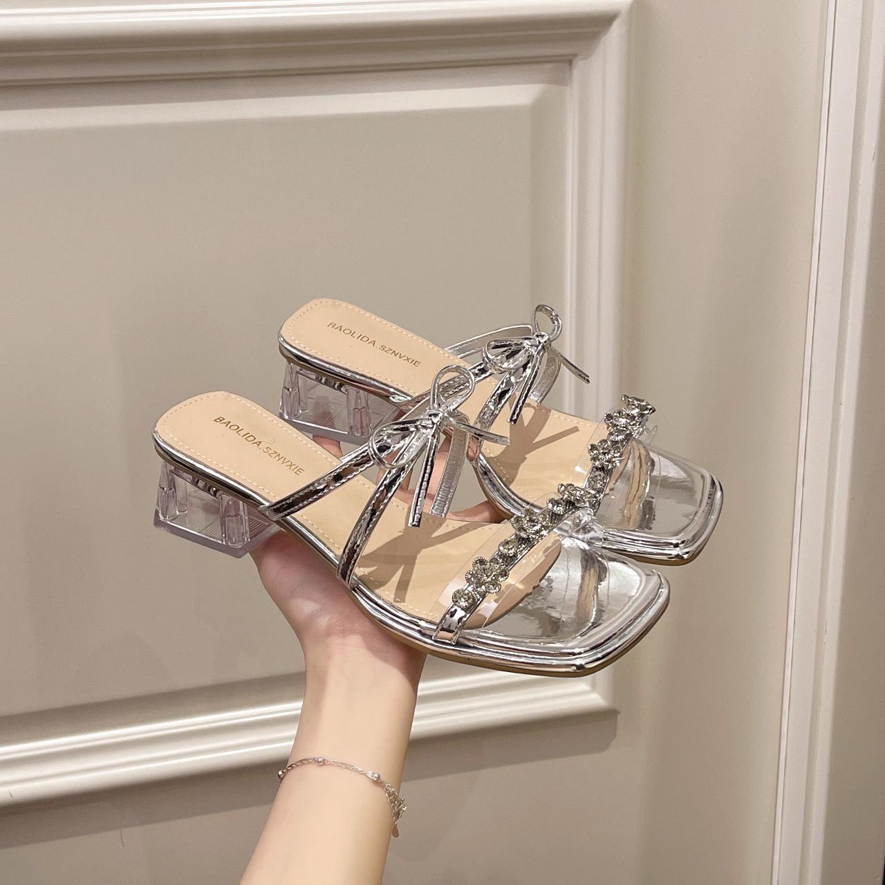 

2025 summer new beautiful fairy style bow one-word slippers women s thick heel outer wear fashion sandals fashion skirt 35 серебряный