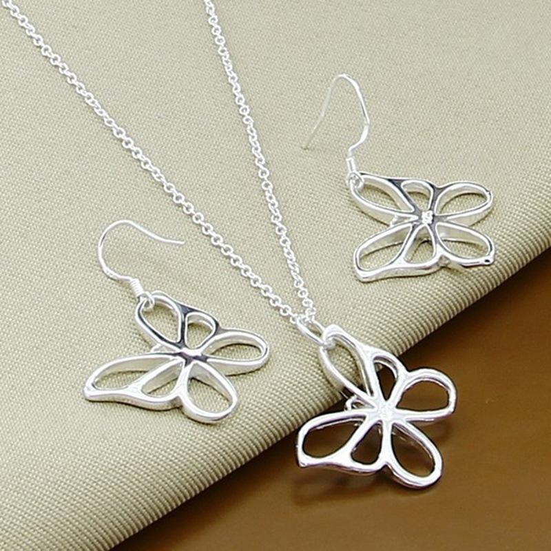 

Accessories Empty Butterfly Necklace Earrings Set T136