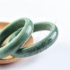Echtes Jade Damenarmband - Natürliche Jadeit Grün mit schwebenden Blüten, Armreif aus Guizhou, Perfektes kleines Geschenk